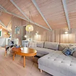 Lenny - 500m From The Sea By Interhome *