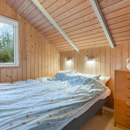 Lenny - 500m From The Sea By Interhome *