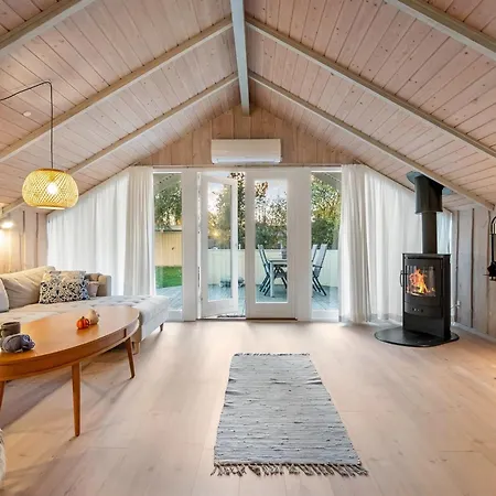 Lenny - 500m From The Sea By Interhome *